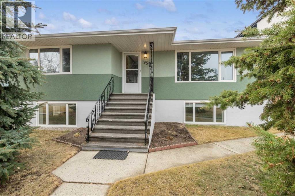 955 15 Avenue NE, Calgary, Alberta