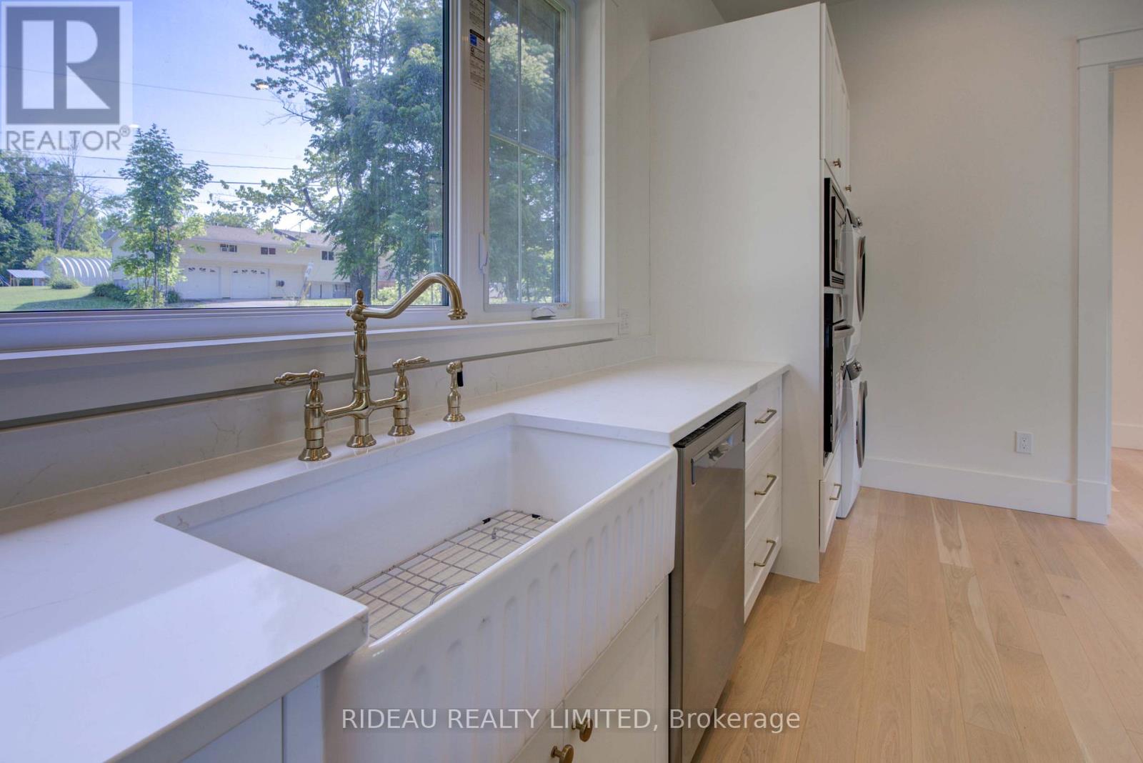 25 Carleton Street, Rideau Lakes, Ontario  K0G 1P0 - Photo 15 - X12910330