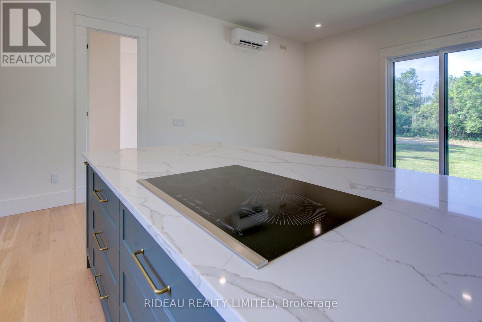 25 Carleton Street, Rideau Lakes, Ontario  K0G 1P0 - Photo 16 - X12910330