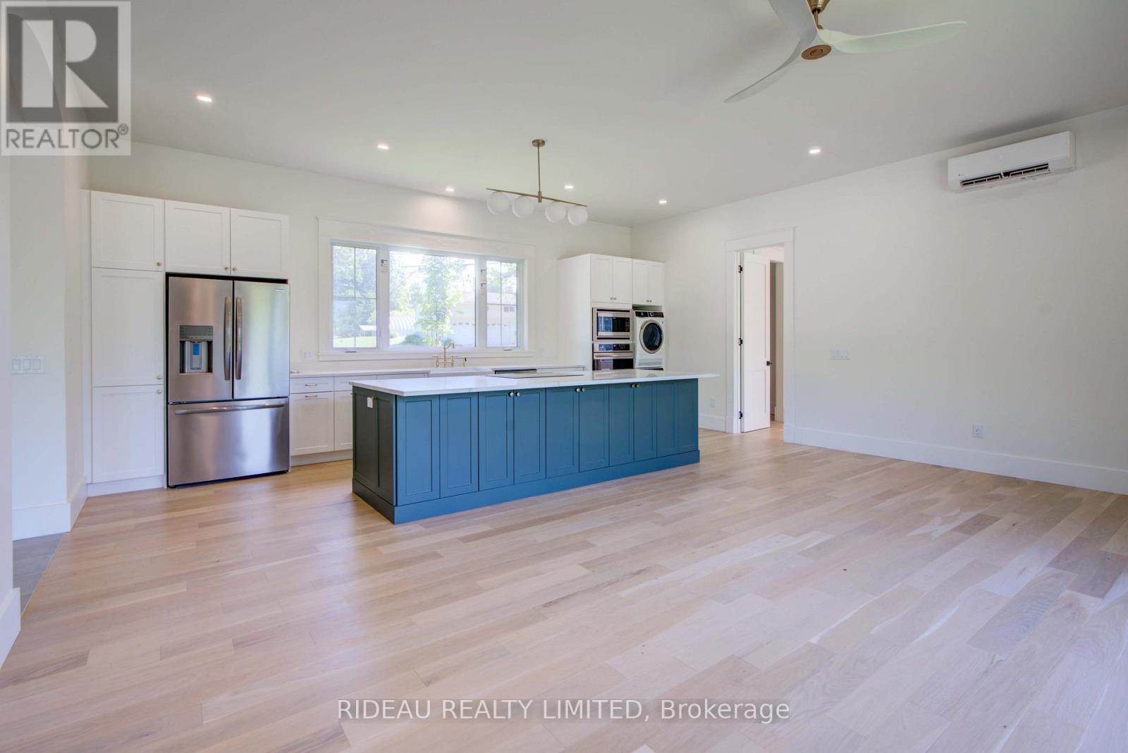 25 Carleton Street, Rideau Lakes, Ontario  K0G 1P0 - Photo 20 - X12910330