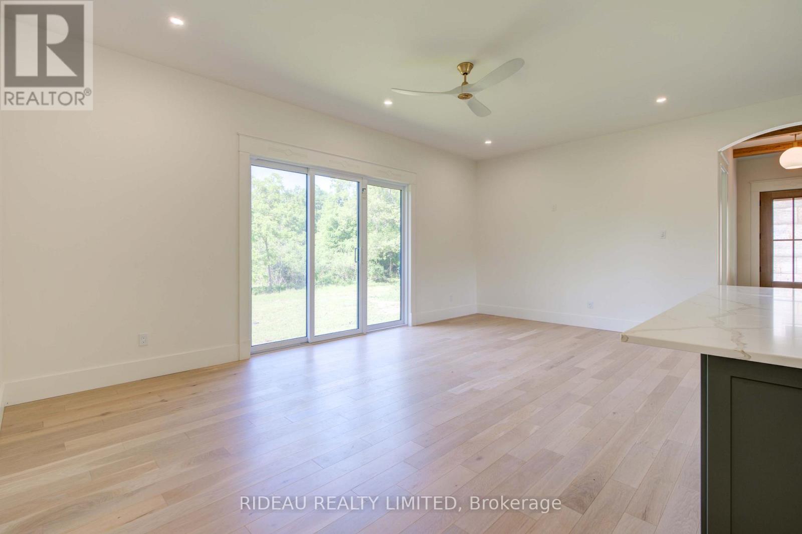 25 Carleton Street, Rideau Lakes, Ontario  K0G 1P0 - Photo 22 - X12910330