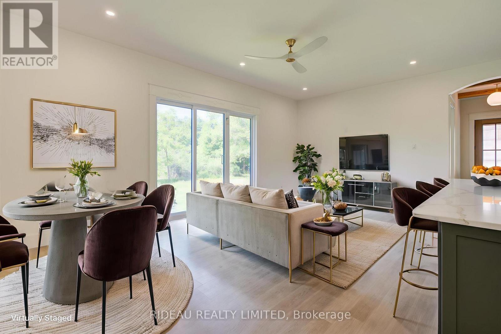 25 Carleton Street, Rideau Lakes, Ontario  K0G 1P0 - Photo 23 - X12910330