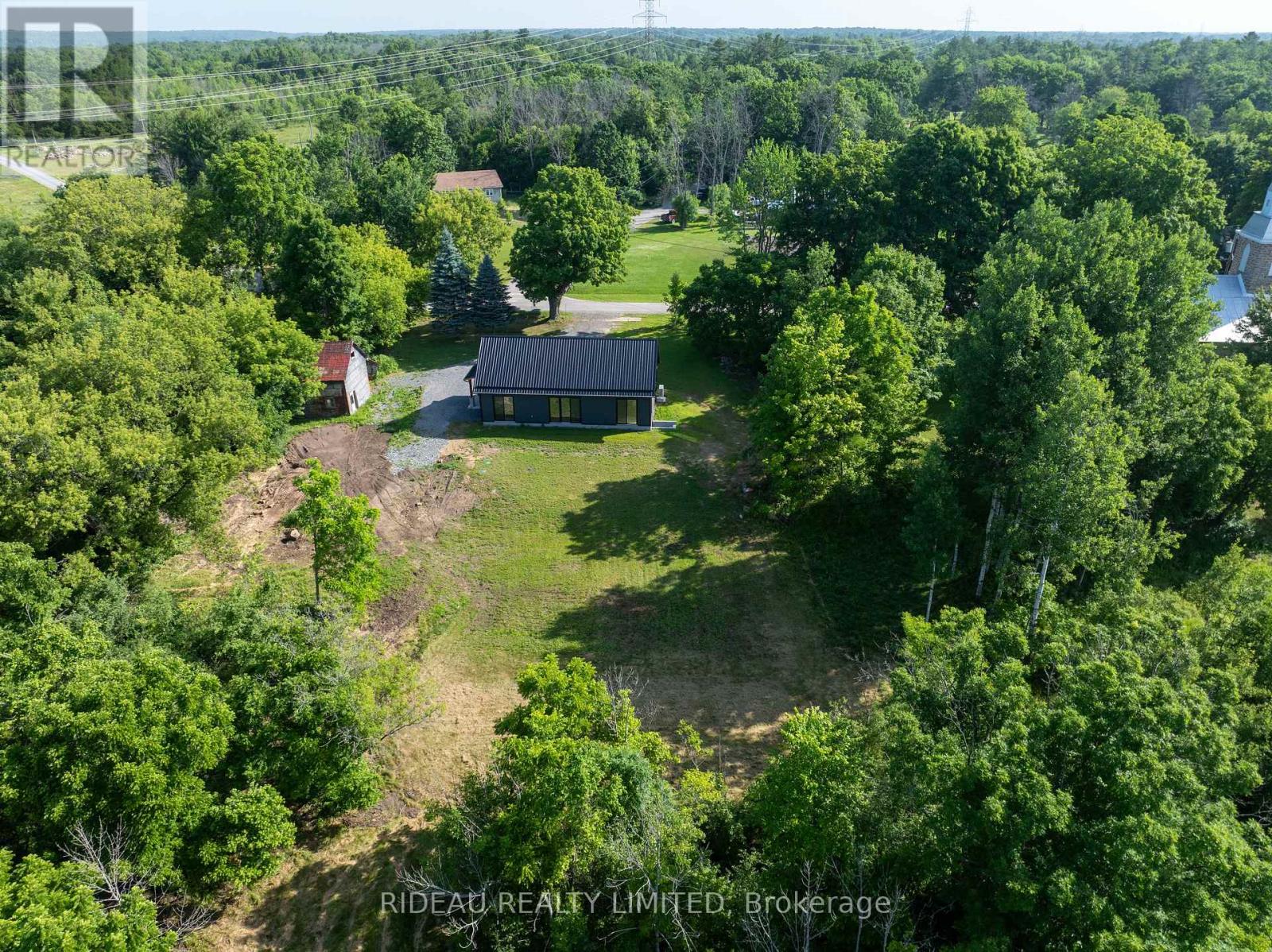 25 Carleton Street, Rideau Lakes, Ontario  K0G 1P0 - Photo 31 - X12910330