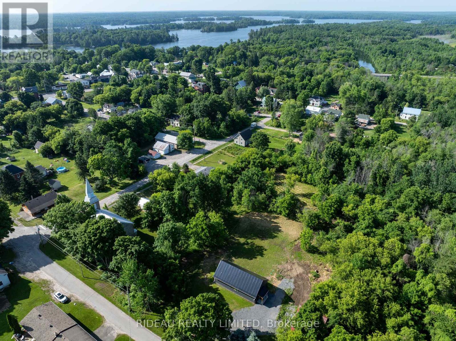 25 Carleton Street, Rideau Lakes, Ontario  K0G 1P0 - Photo 32 - X12910330