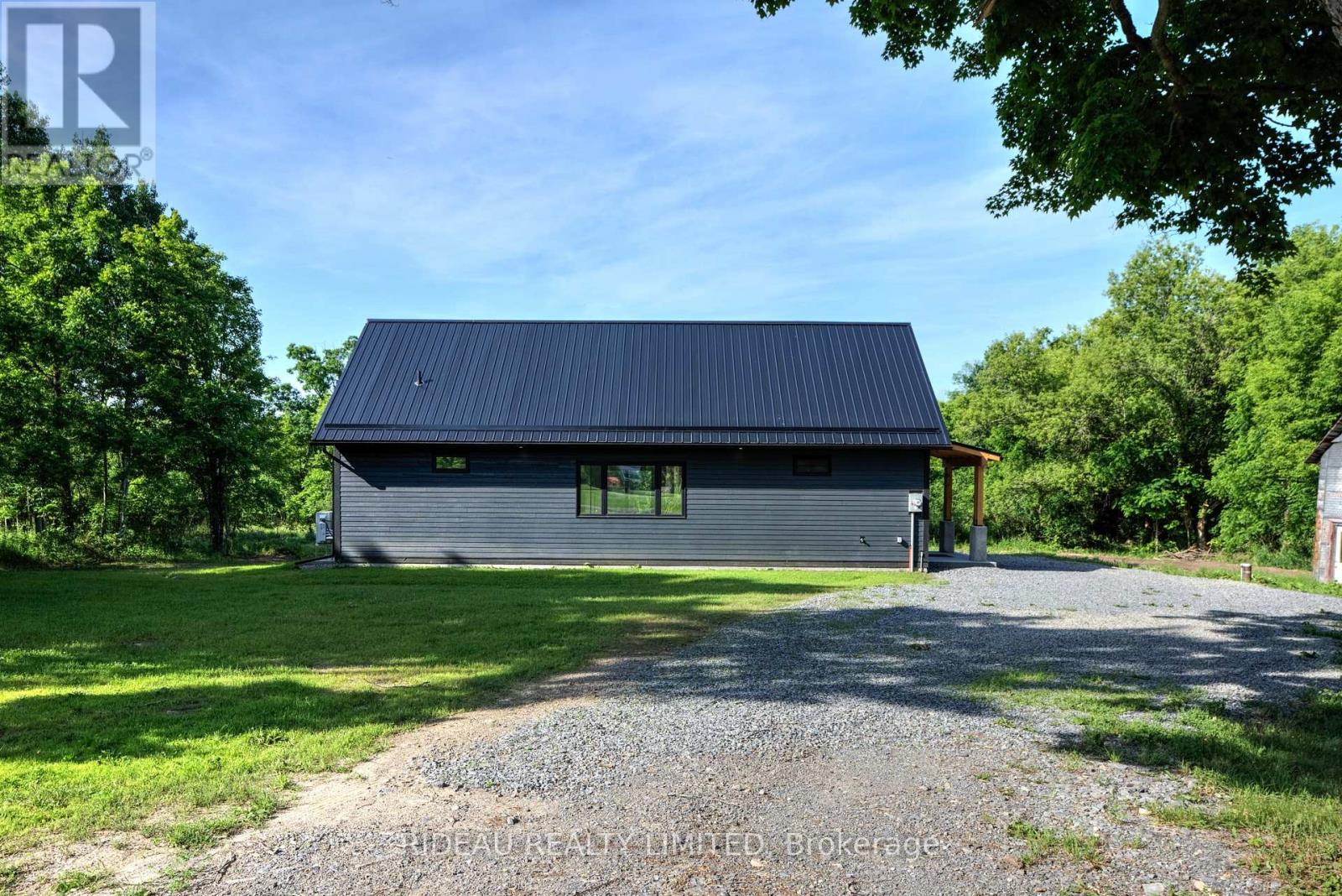 25 Carleton Street, Rideau Lakes, Ontario  K0G 1P0 - Photo 4 - X12910330