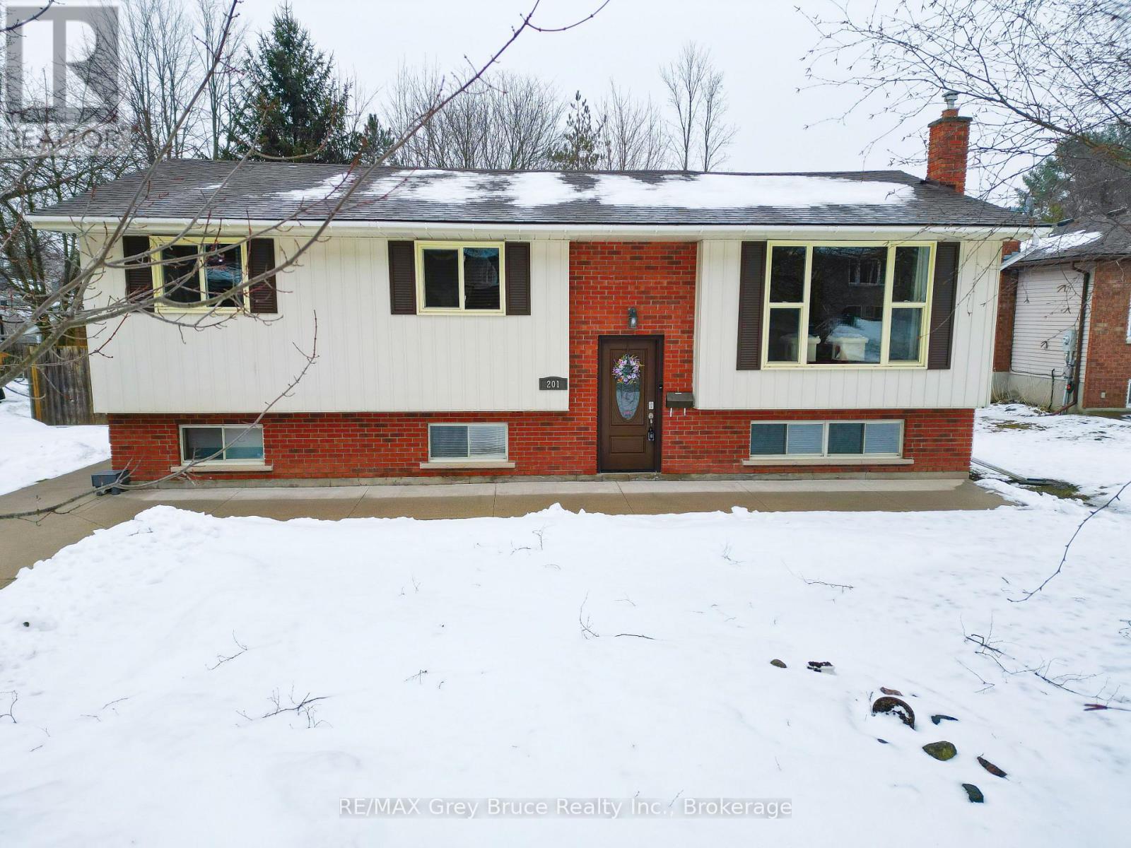 201 6TH AVENUE W, Owen Sound, Ontario