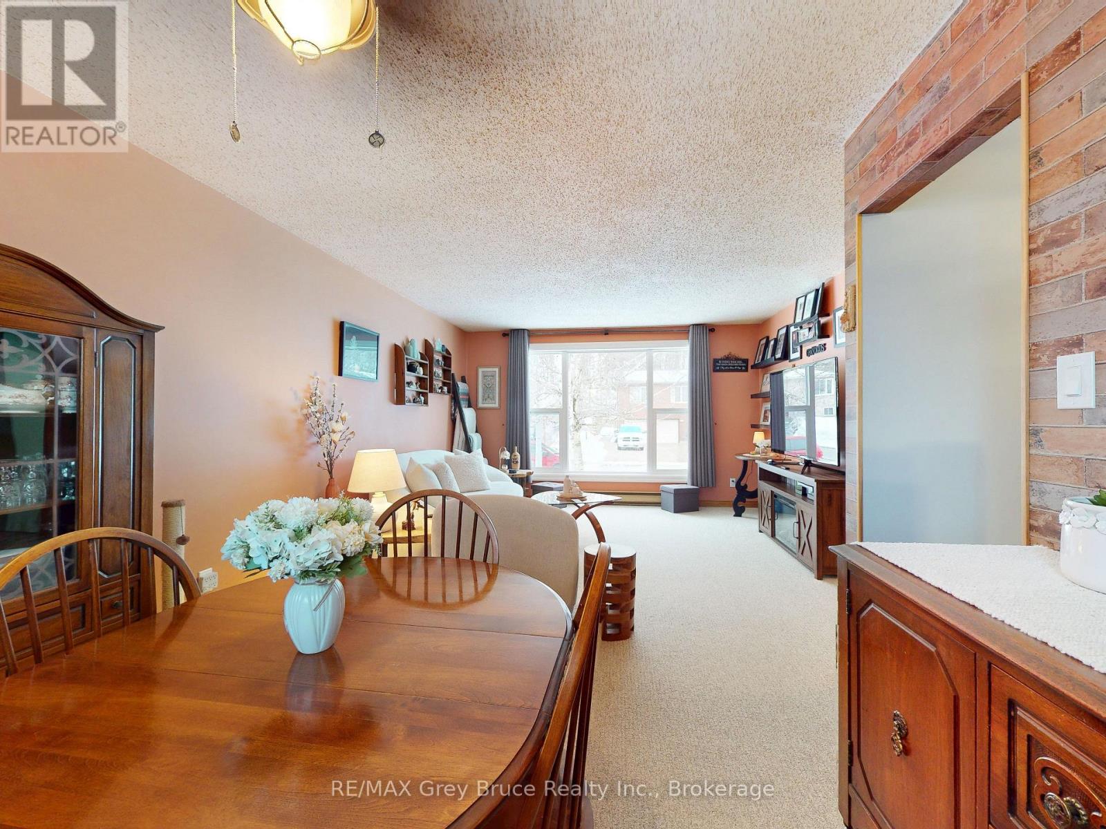 201 6th Avenue W, Owen Sound, Ontario  N4K 6J2 - Photo 11 - X12910102