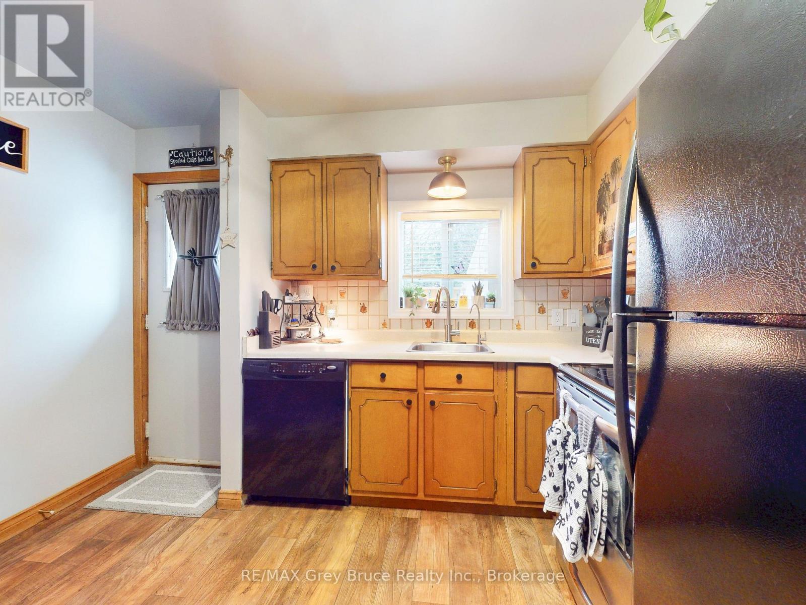 201 6th Avenue W, Owen Sound, Ontario  N4K 6J2 - Photo 12 - X12910102