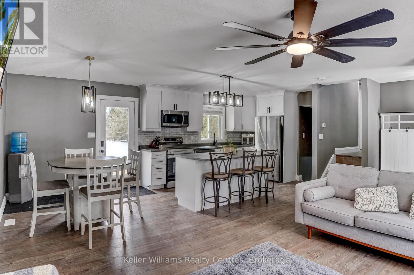 371 First Street, Georgian Bluffs, Ontario  N0H 2K0 - Photo 11 - X12910162