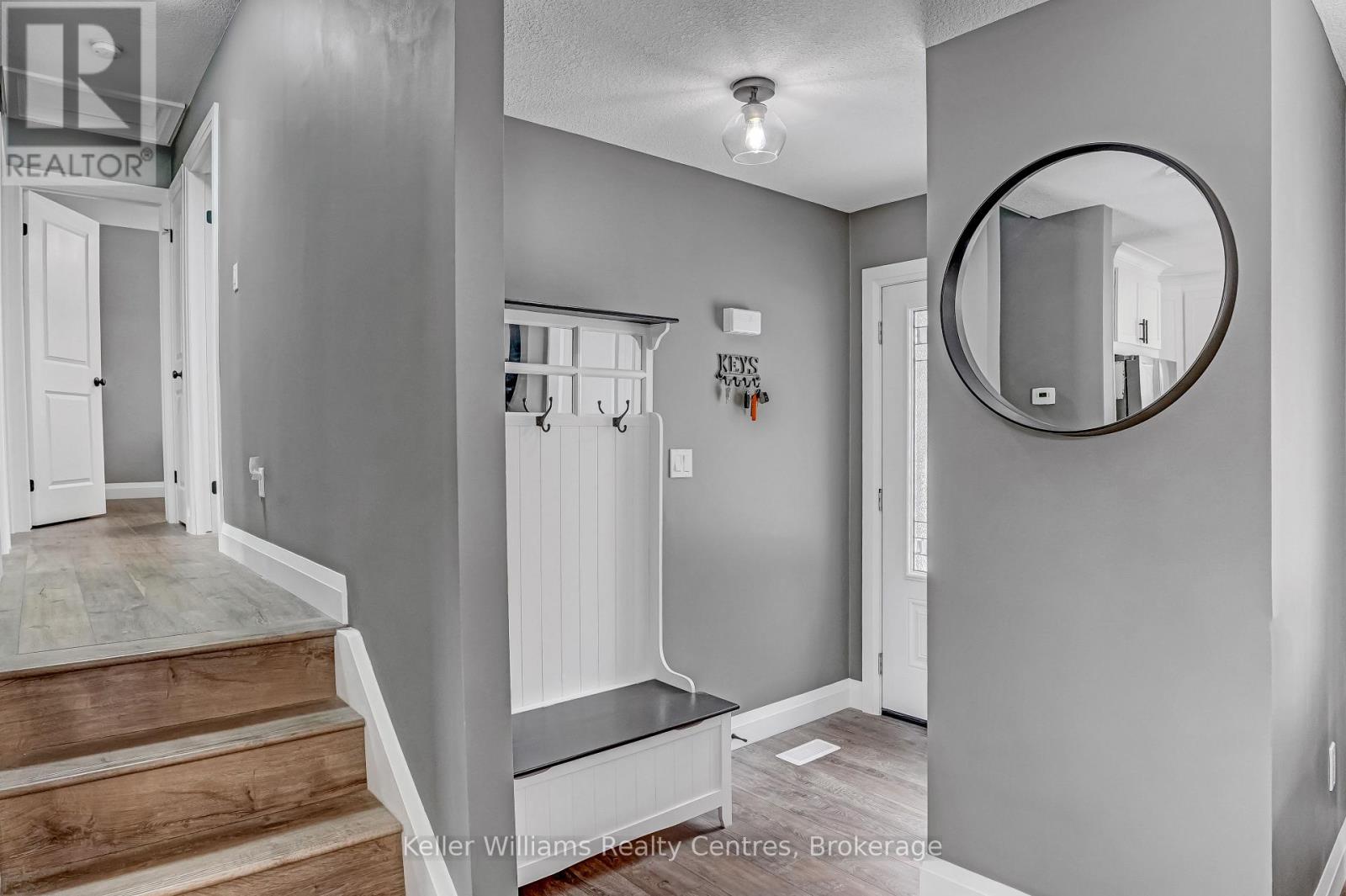 371 First Street, Georgian Bluffs, Ontario  N0H 2K0 - Photo 6 - X12910162