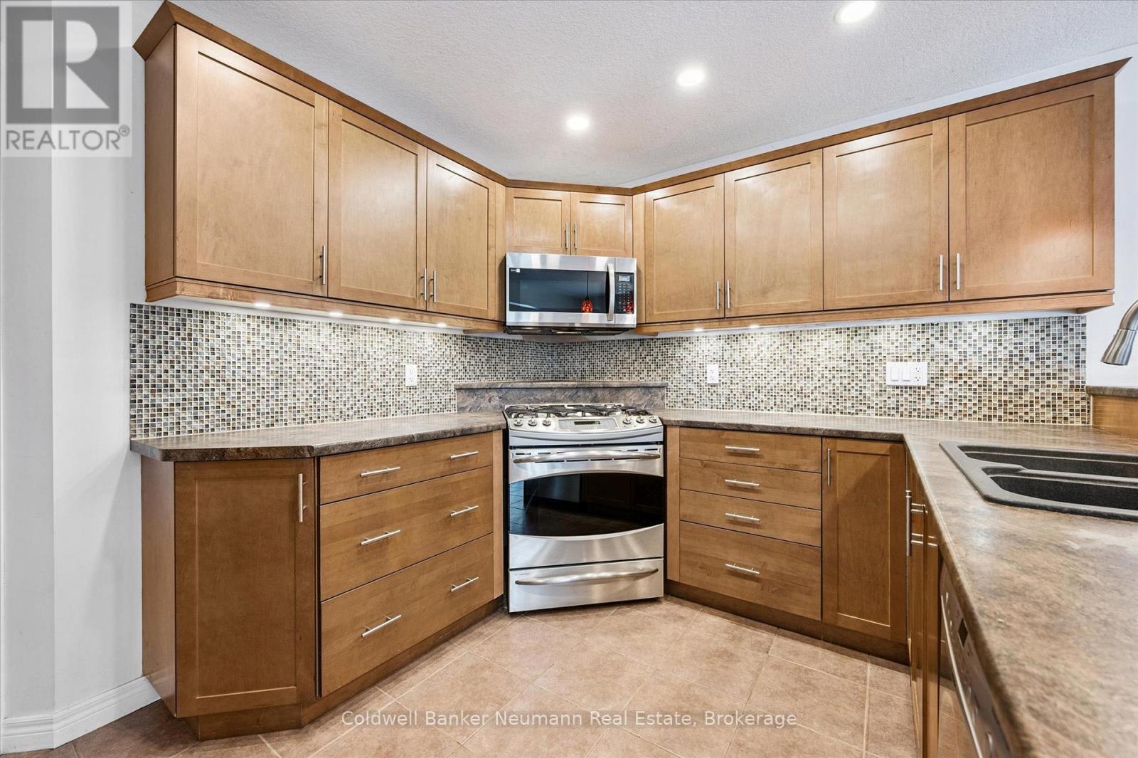 176 Colonial Drive, Guelph, Ontario  N1L 1T7 - Photo 13 - X12910238