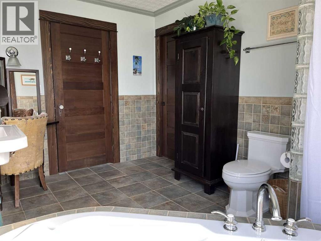 4824 53 Avenue, Whitecourt, Alberta  T7S 1A2 - Photo 7 - A2292657