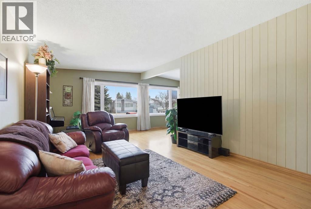 623 104 Avenue Sw, Calgary, Alberta  T2W 0A4 - Photo 5 - A2293626