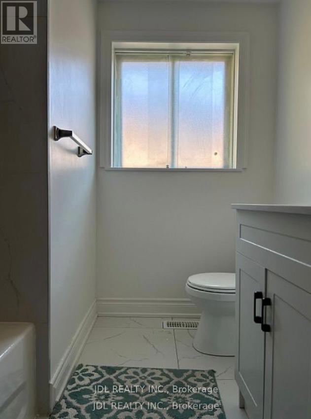 Unit A - 135 Estelle Ave Avenue, Toronto (Willowdale East), Ontario  M2N 5H6 - Photo 4 - C12910140