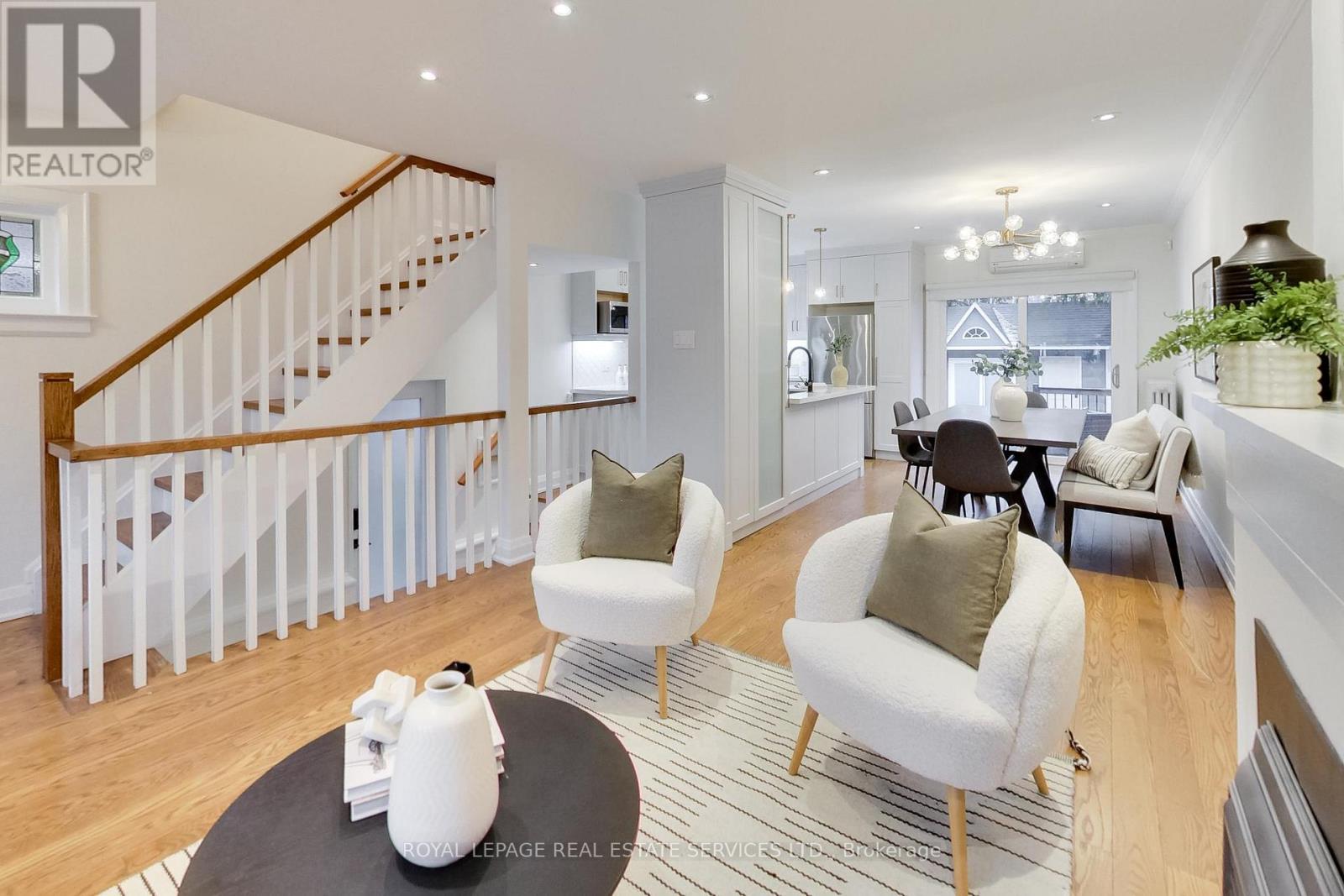 59 Glengarry Street, Toronto, Ontario  M5M 1C8 - Photo 2 - C12910144