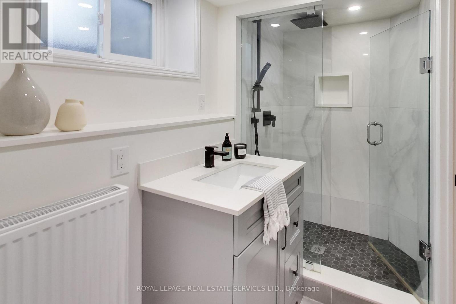 59 Glengarry Street, Toronto, Ontario  M5M 1C8 - Photo 23 - C12910144