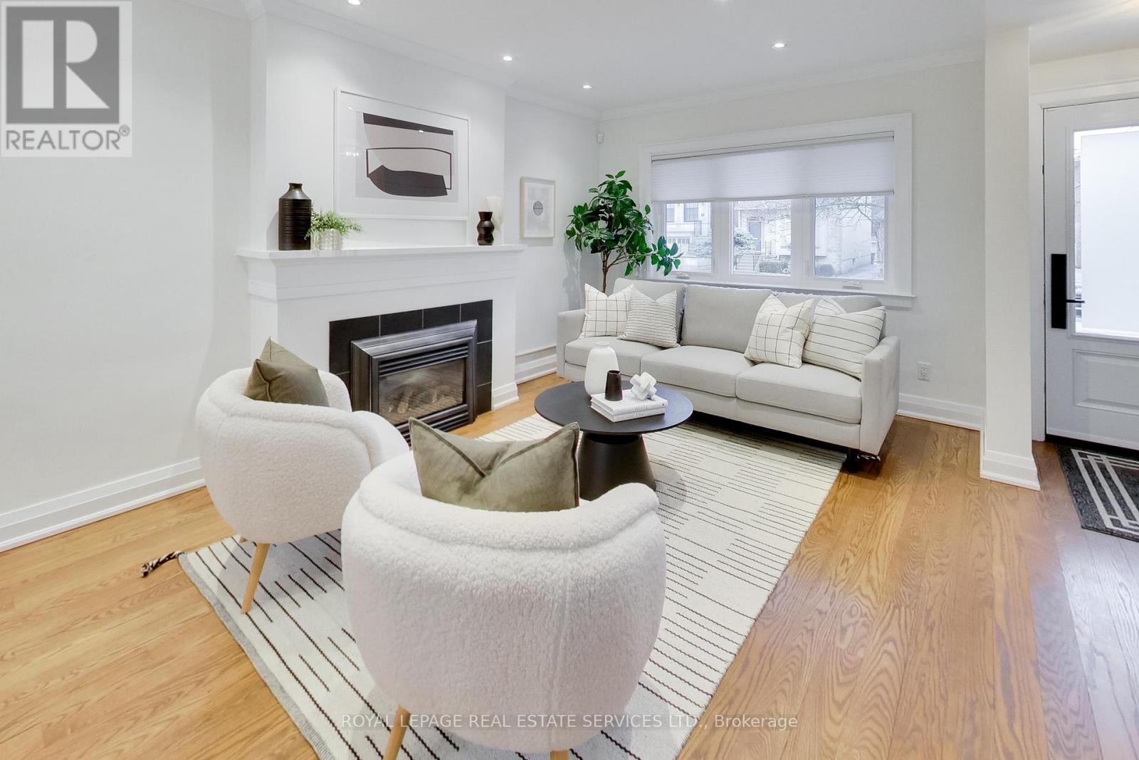 59 Glengarry Street, Toronto, Ontario  M5M 1C8 - Photo 7 - C12910144