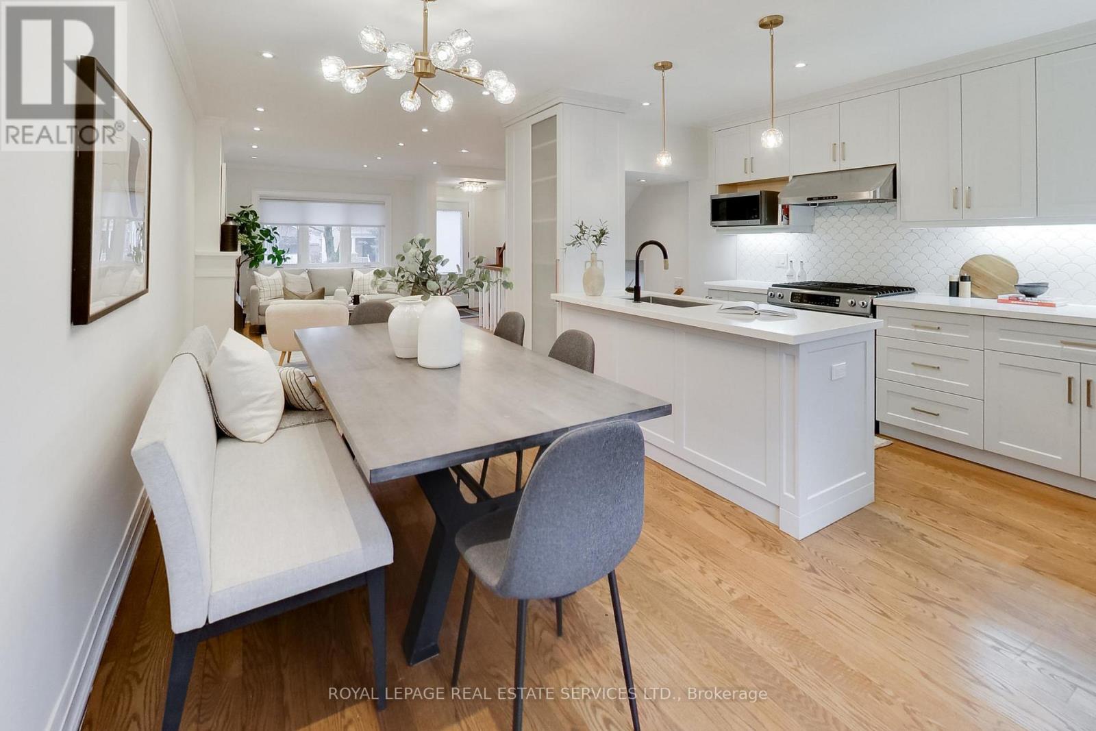 59 Glengarry Street, Toronto, Ontario  M5M 1C8 - Photo 9 - C12910144