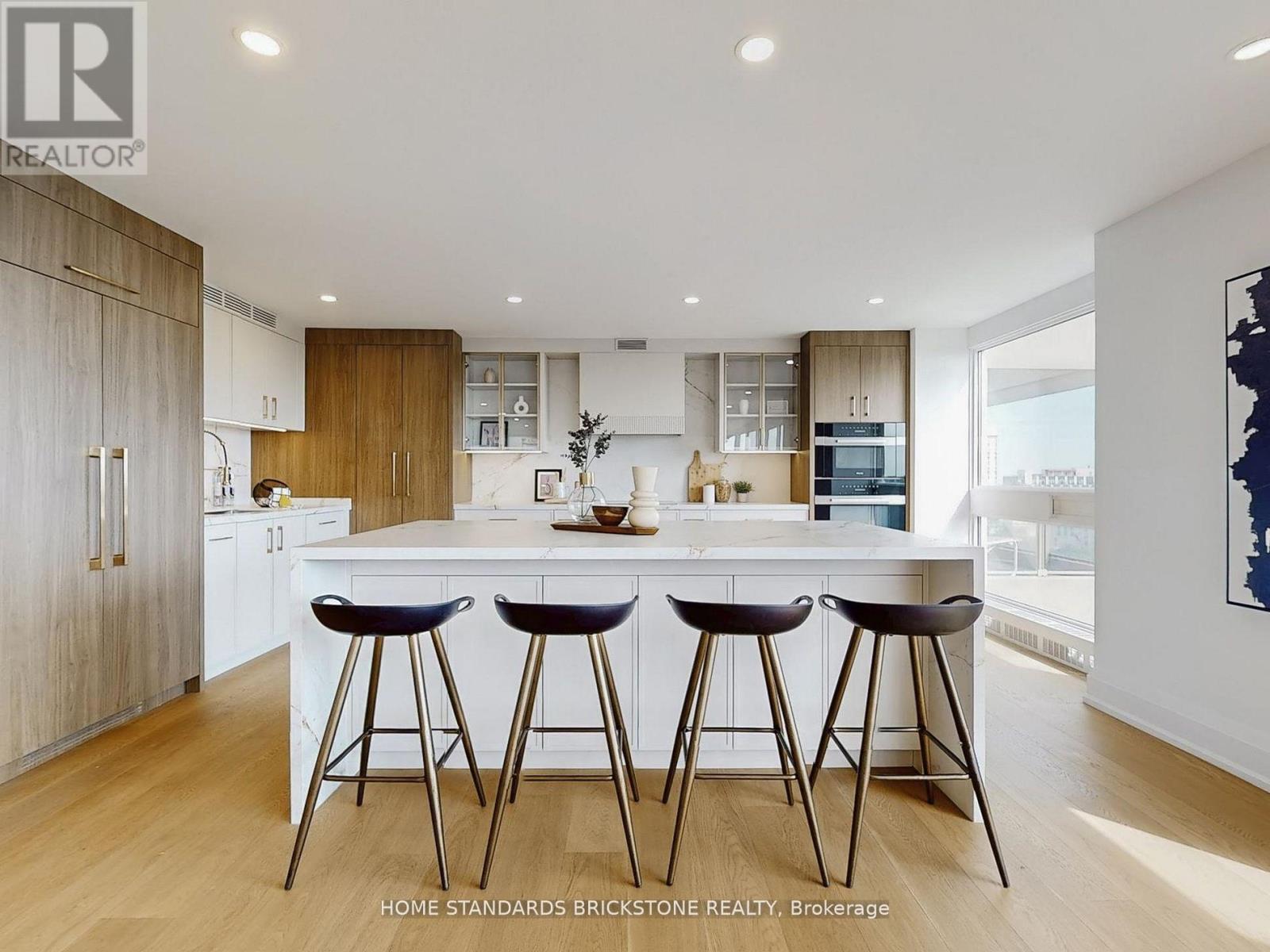 1102 - 61 St Clair Avenue W, Toronto, Ontario  M4V 2Y8 - Photo 15 - C12910150