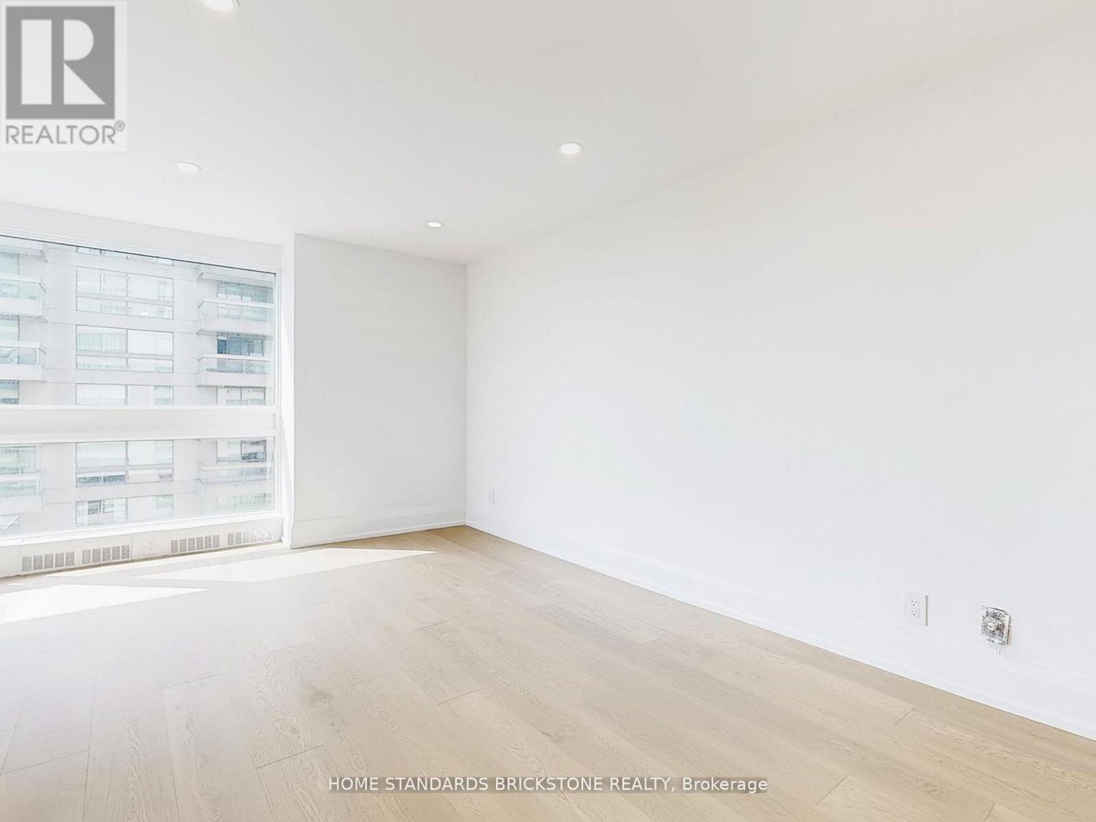 1102 - 61 St Clair Avenue W, Toronto, Ontario  M4V 2Y8 - Photo 33 - C12910150