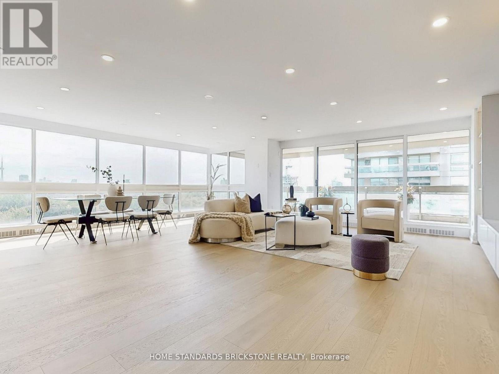 1102 - 61 St Clair Avenue W, Toronto, Ontario  M4V 2Y8 - Photo 4 - C12910150