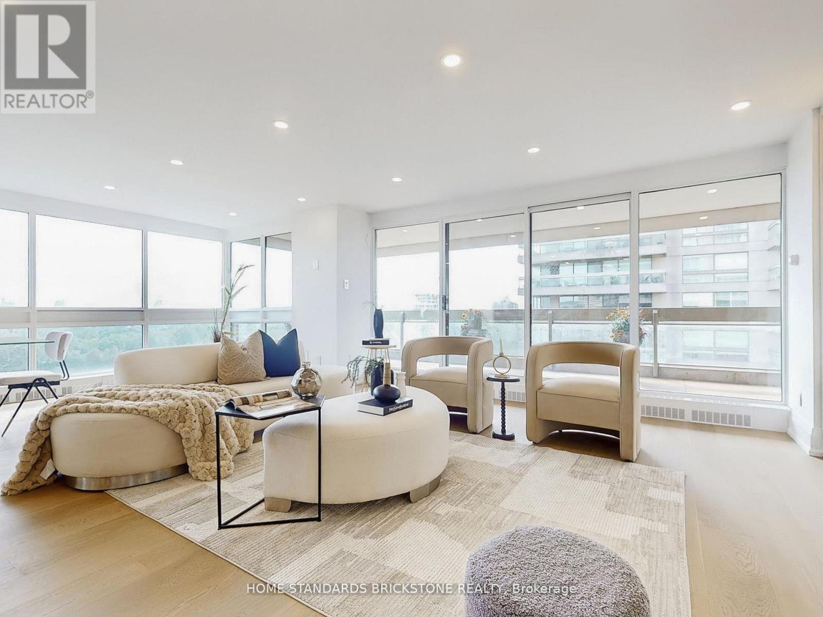 1102 - 61 St Clair Avenue W, Toronto, Ontario  M4V 2Y8 - Photo 5 - C12910150