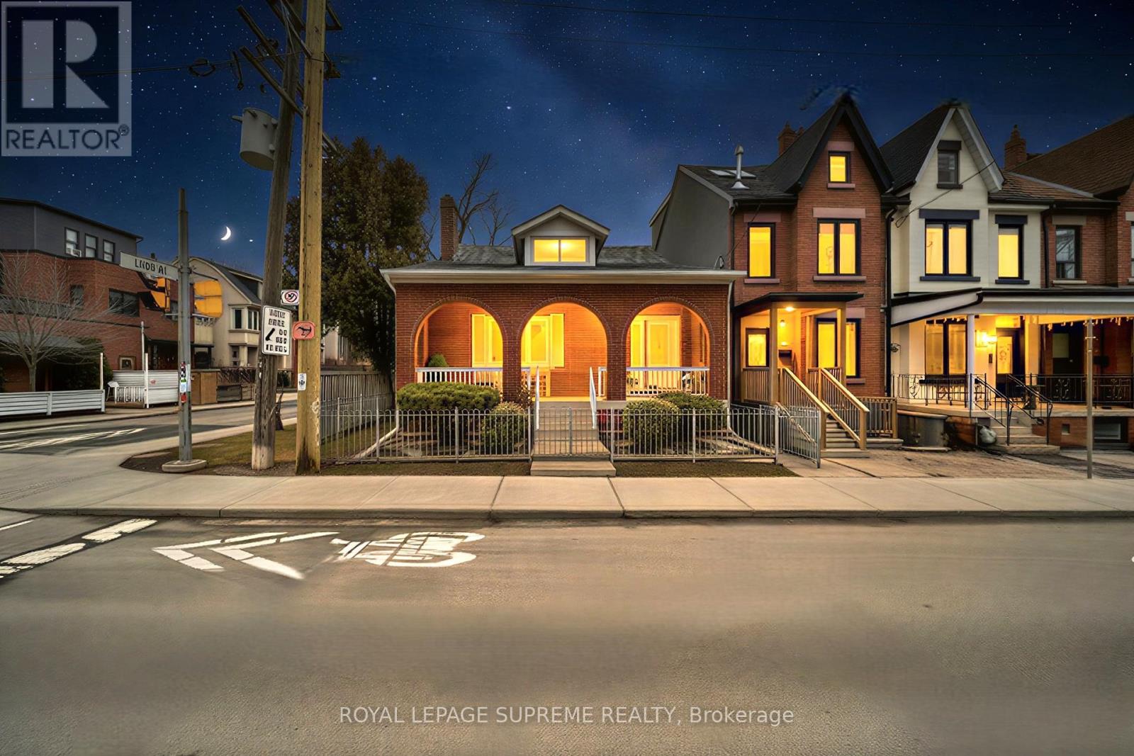 185 Shaw Street, Toronto, Ontario  M6J 2W6 - Photo 2 - C12910176