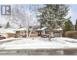 530 BLYTHWOOD ROAD, Toronto, Ontario