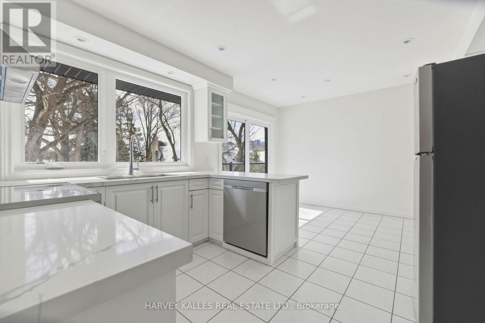 537 Blythwood Road, Toronto, Ontario  M4N 1B4 - Photo 13 - C12910194