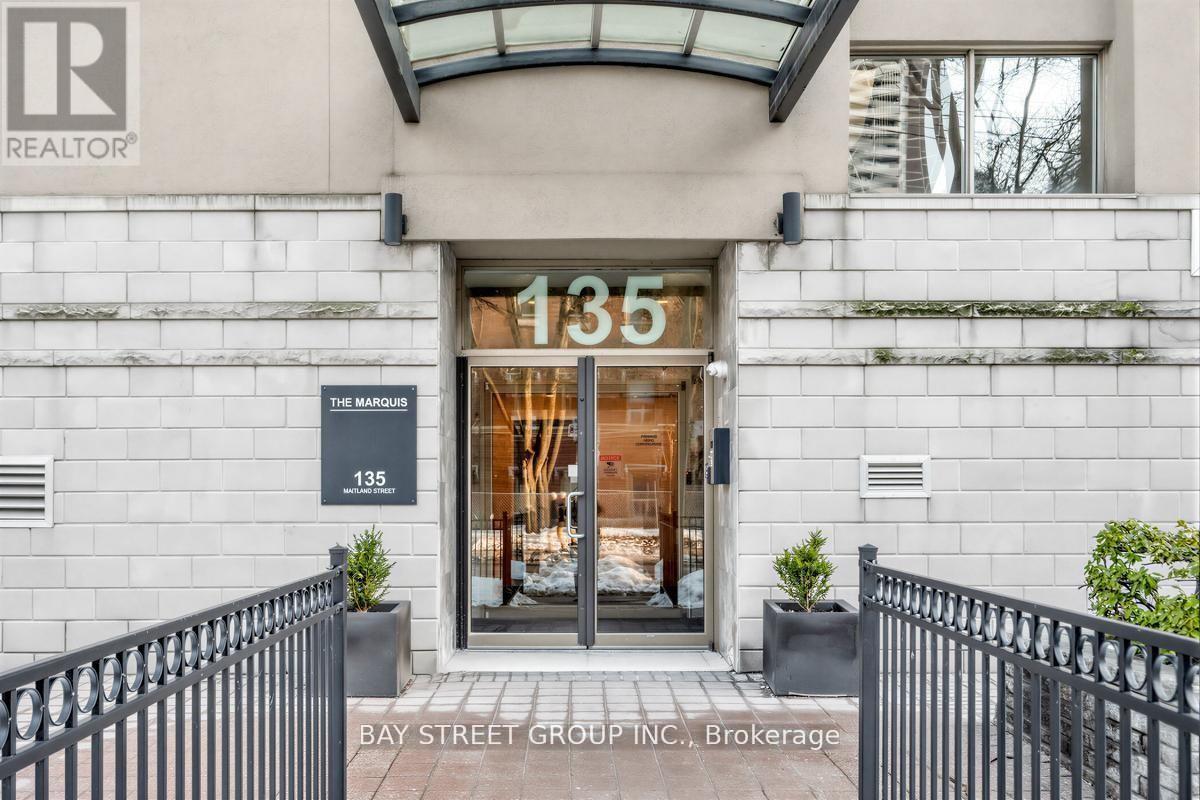 502 - 135 Maitland Street, Toronto (Church-Yonge Corridor), Ontario  M4Y 1E5 - Photo 3 - C12910288