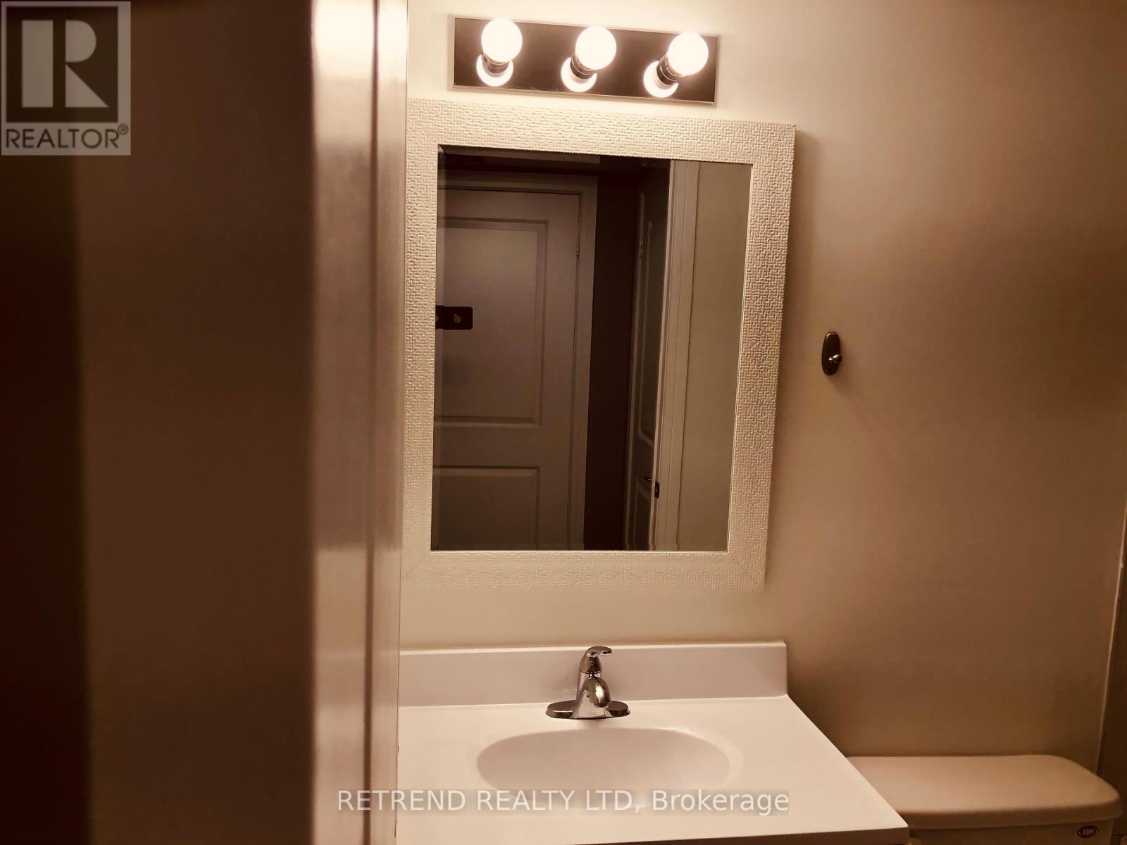 1816 - 31 Bales Avenue, Toronto (Willowdale East), Ontario  M2N 7L6 - Photo 12 - C12910318