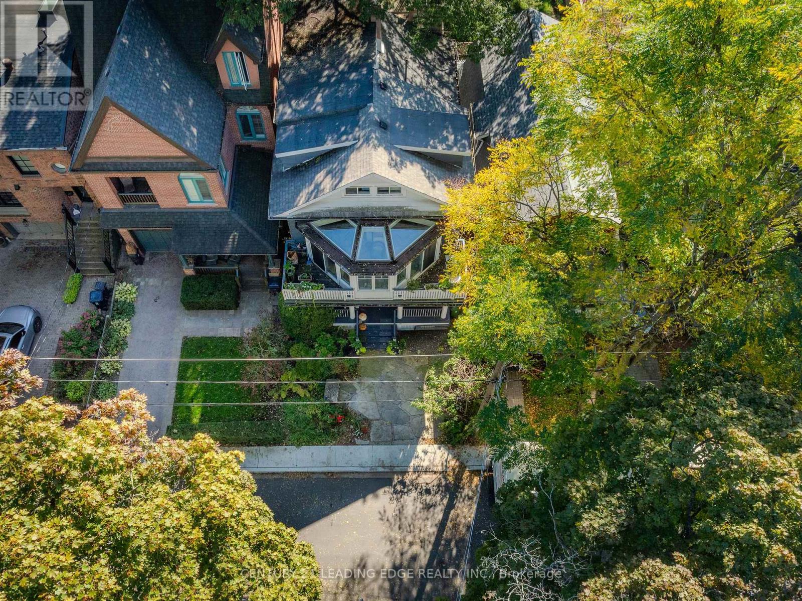 9 Balmy Avenue, Toronto, Ontario  M4E 1C7 - Photo 2 - E12910118