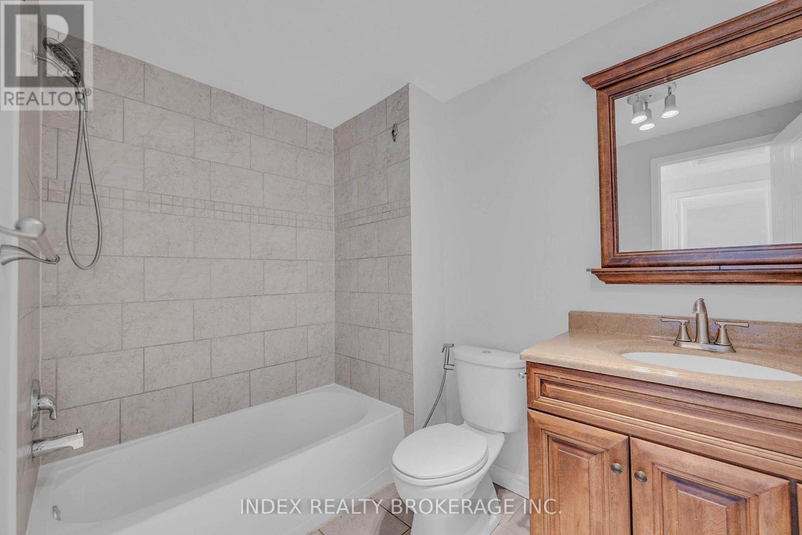 23 Drew Court, Whitby, Ontario  L1N 8X6 - Photo 29 - E12910222