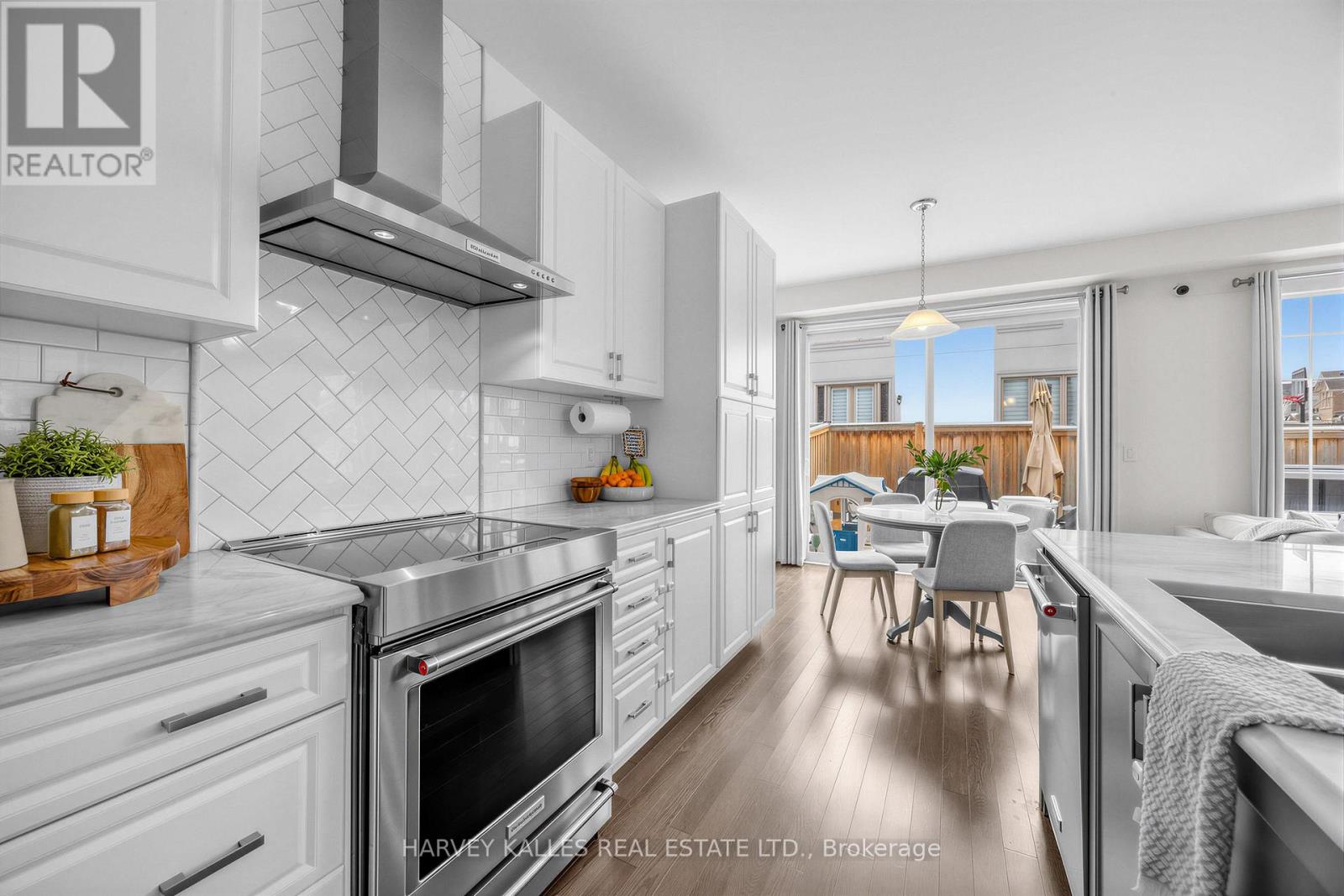 1002 Kingpeak Crescent, Pickering, Ontario  L1X 0H3 - Photo 11 - E12910342