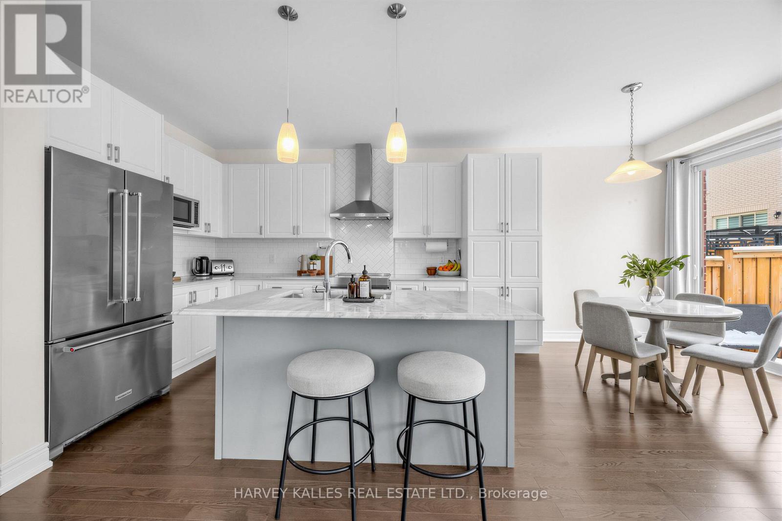 1002 Kingpeak Crescent, Pickering, Ontario  L1X 0H3 - Photo 13 - E12910342