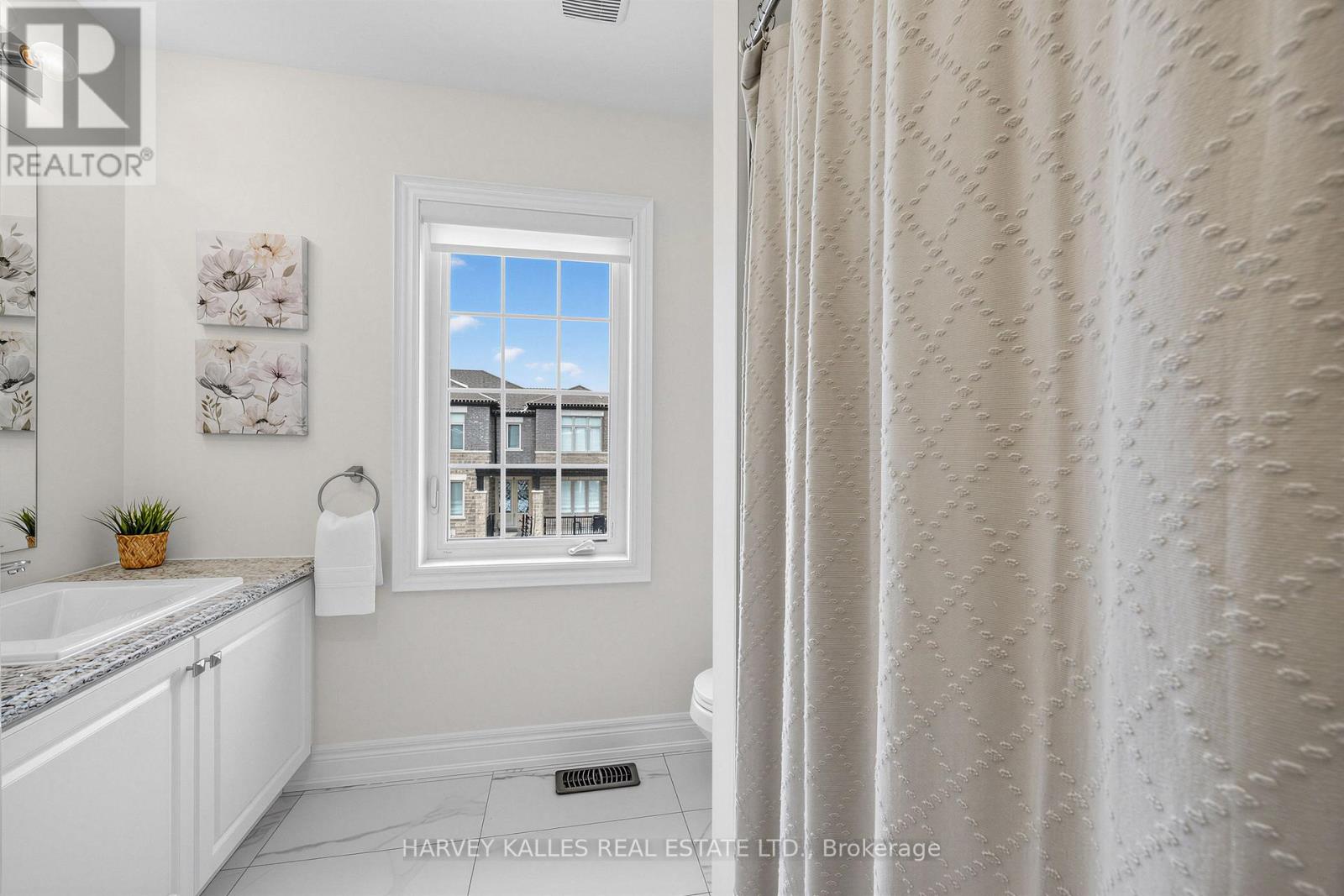 1002 Kingpeak Crescent, Pickering, Ontario  L1X 0H3 - Photo 25 - E12910342