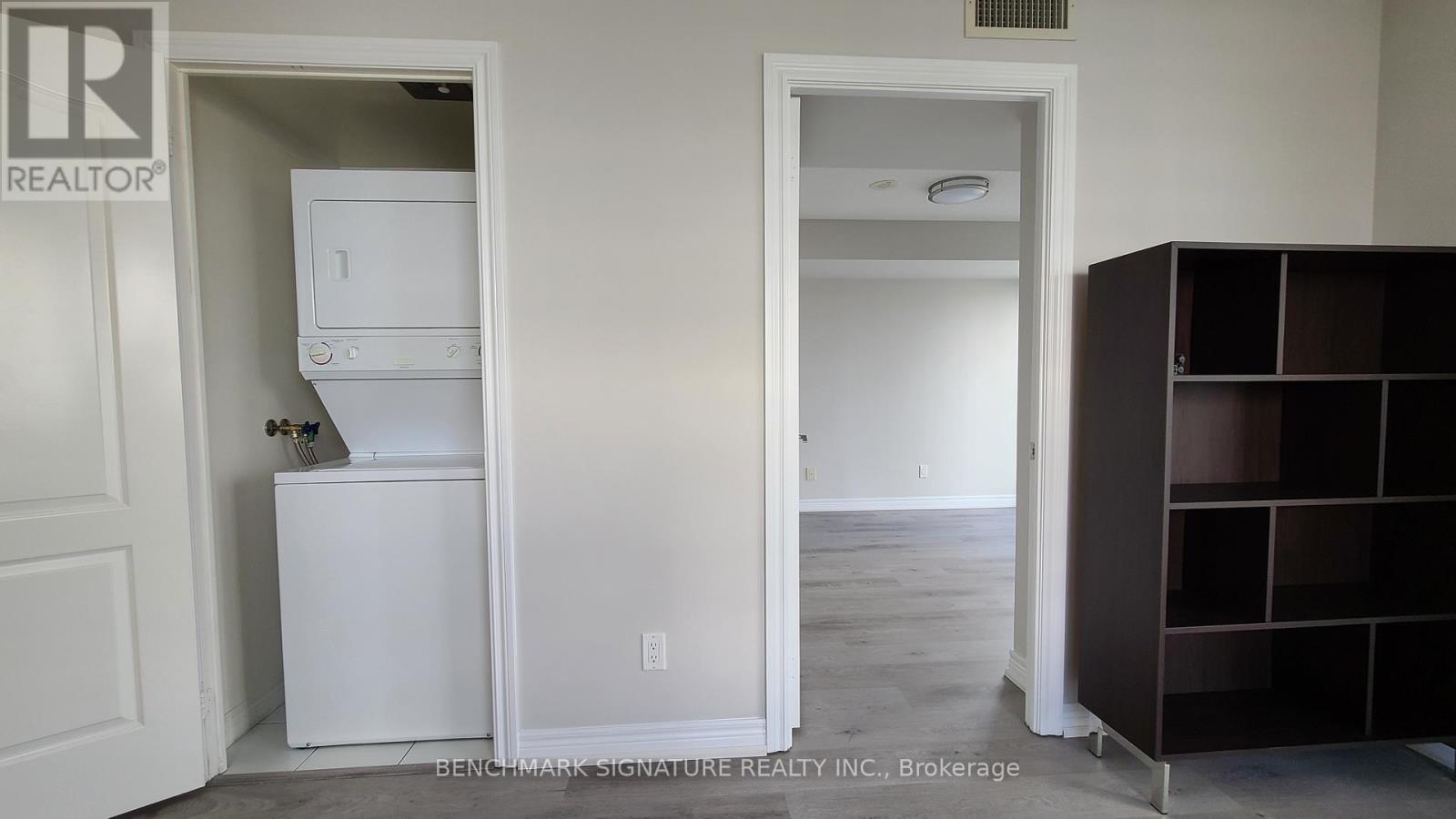 902 - 60 Town Centre Court, Toronto, Ontario  M1P 0B1 - Photo 8 - E12910354