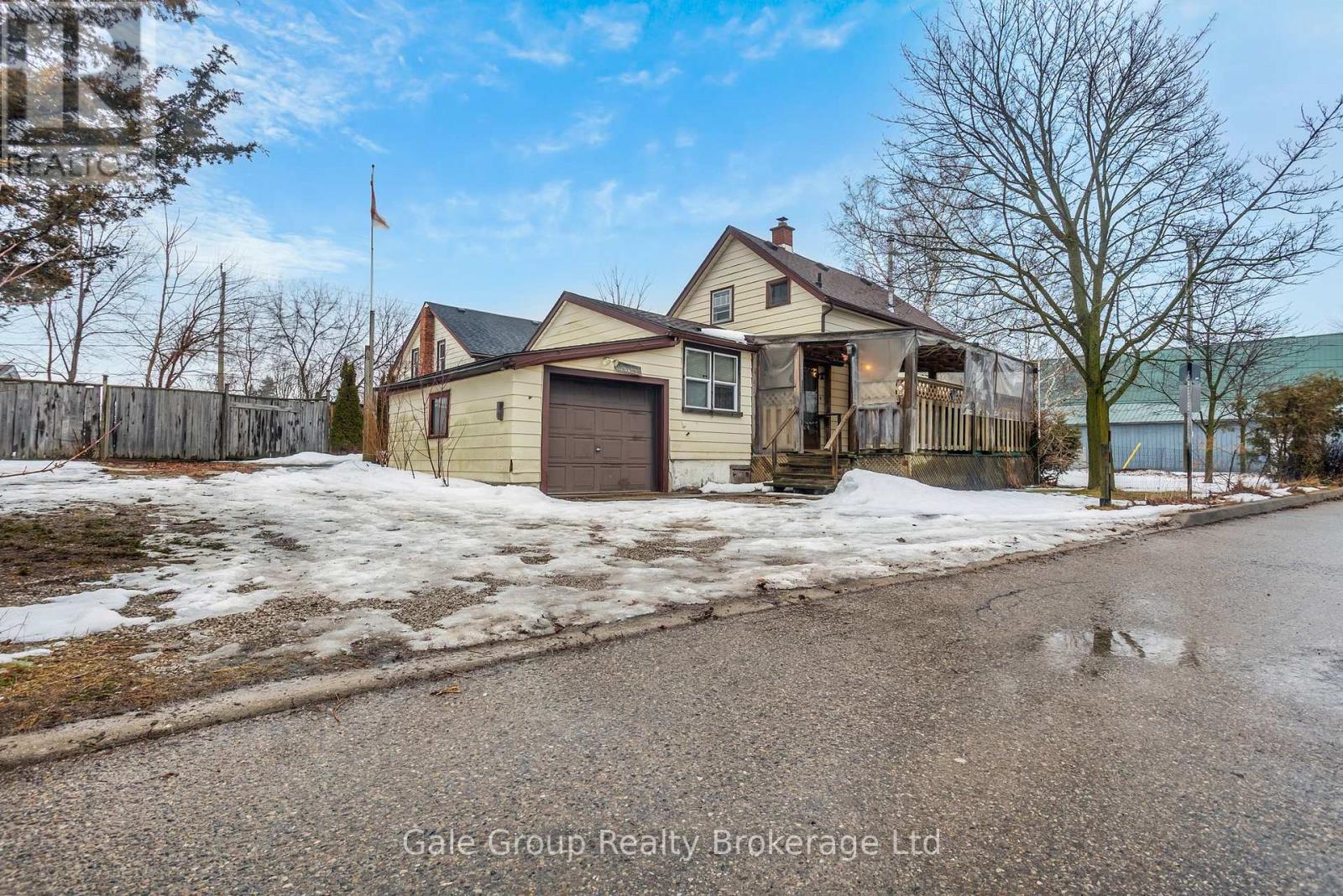 42 Sanders Street, Tillsonburg, Ontario  N4G 1H6 - Photo 8 - X12910320