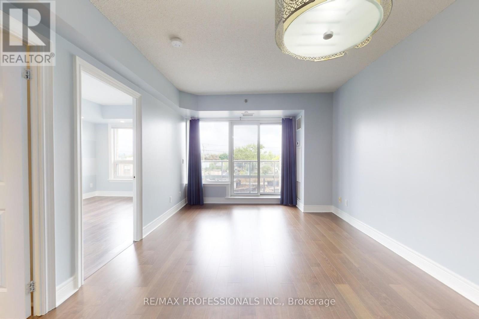 408 - 701 Sheppard Avenue W, Toronto, Ontario  M3H 0B2 - Photo 4 - C12910350