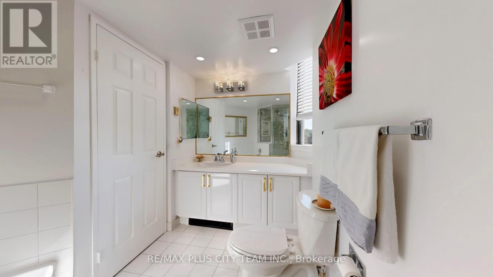 410 - 7440 Bathurst Street, Vaughan, Ontario  L4J 7K8 - Photo 18 - N12910110