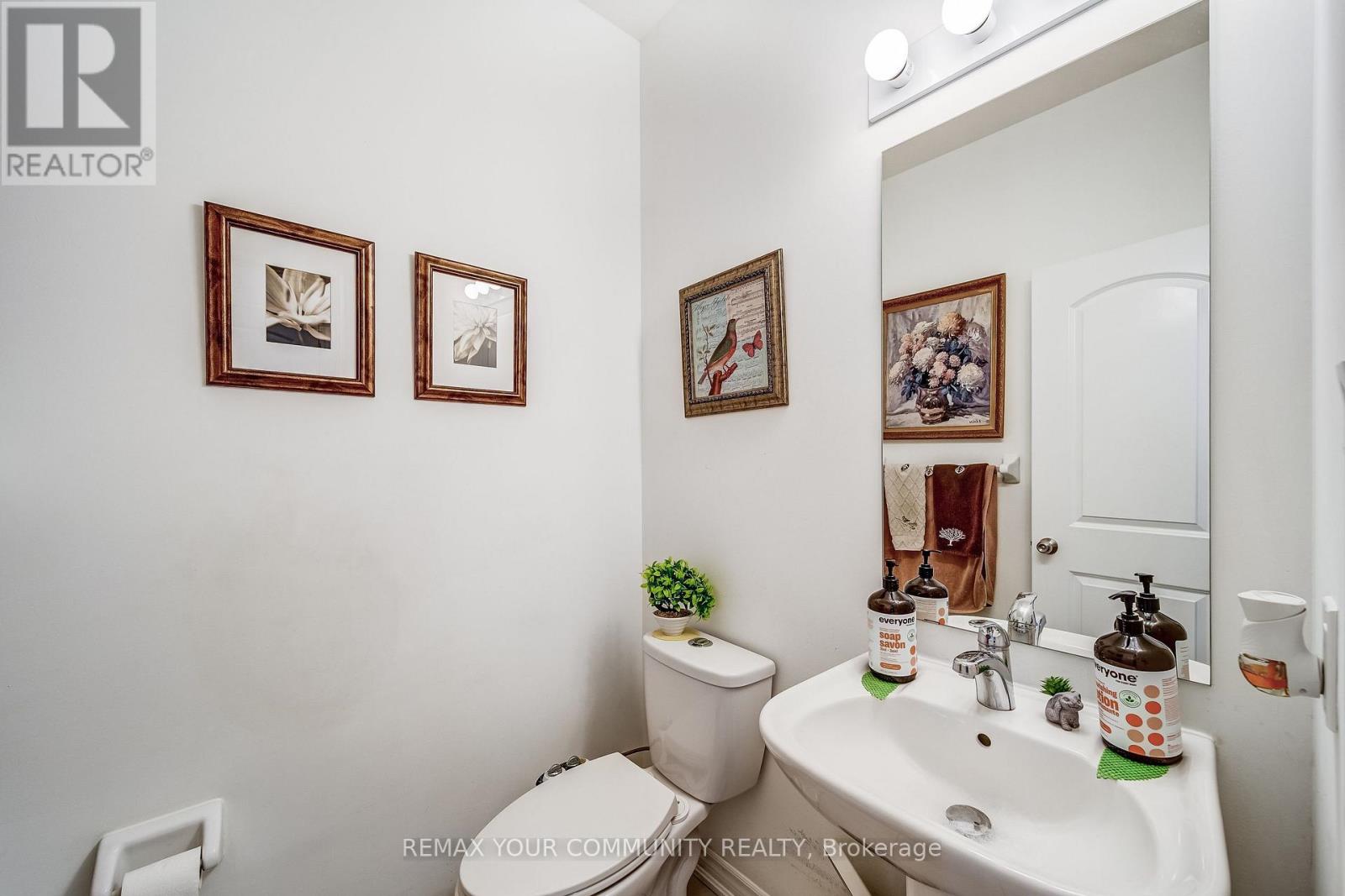 46 Bramsey Street, Georgina, Ontario  L0E 1R0 - Photo 13 - N12910146