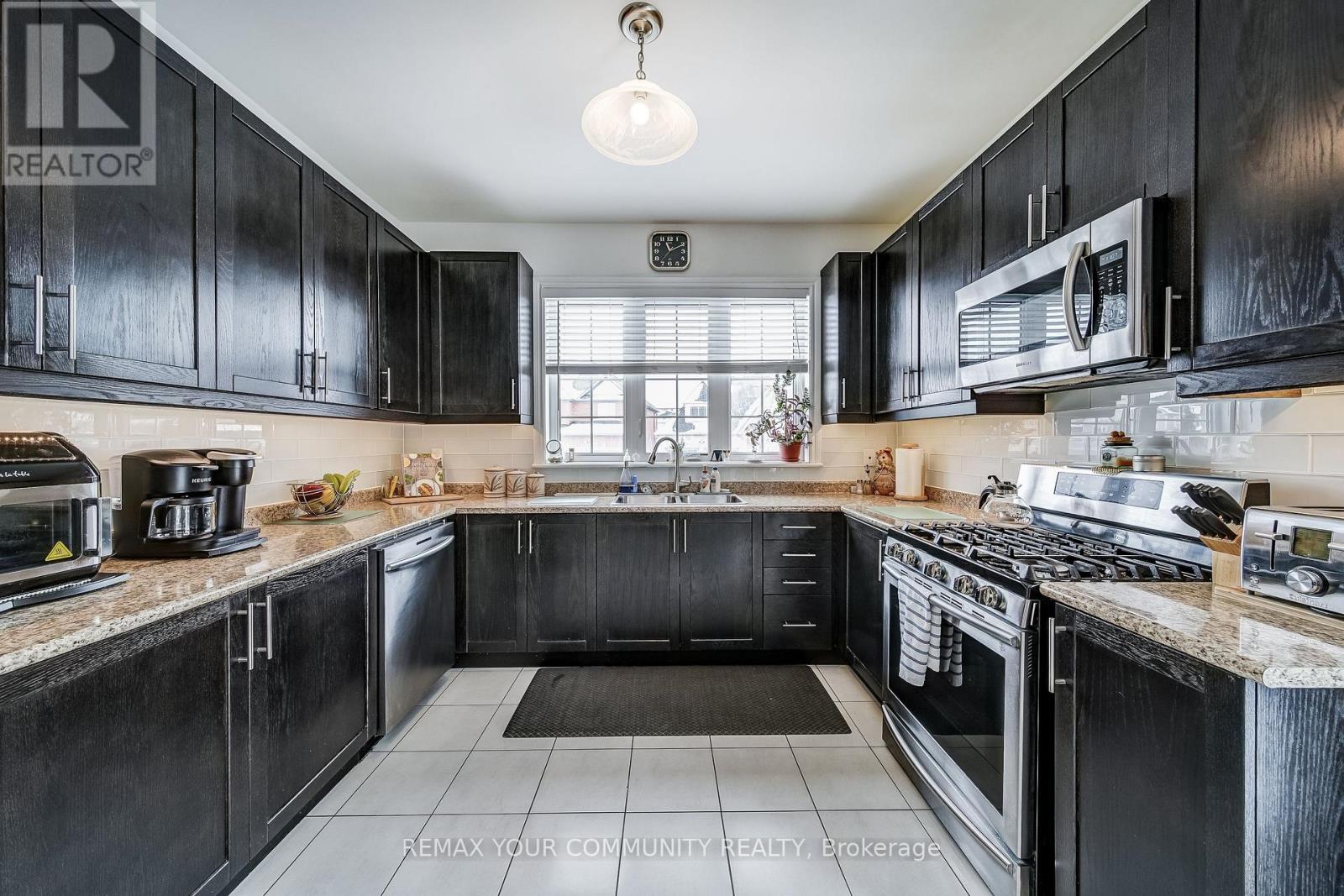 46 Bramsey Street, Georgina, Ontario  L0E 1R0 - Photo 22 - N12910146