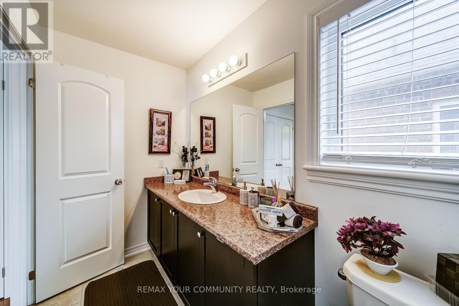 46 Bramsey Street, Georgina, Ontario  L0E 1R0 - Photo 32 - N12910146