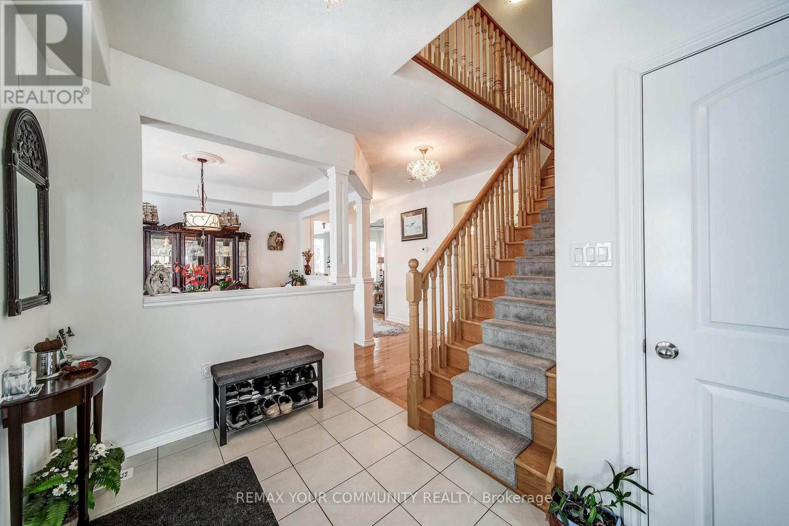 46 Bramsey Street, Georgina, Ontario  L0E 1R0 - Photo 5 - N12910146