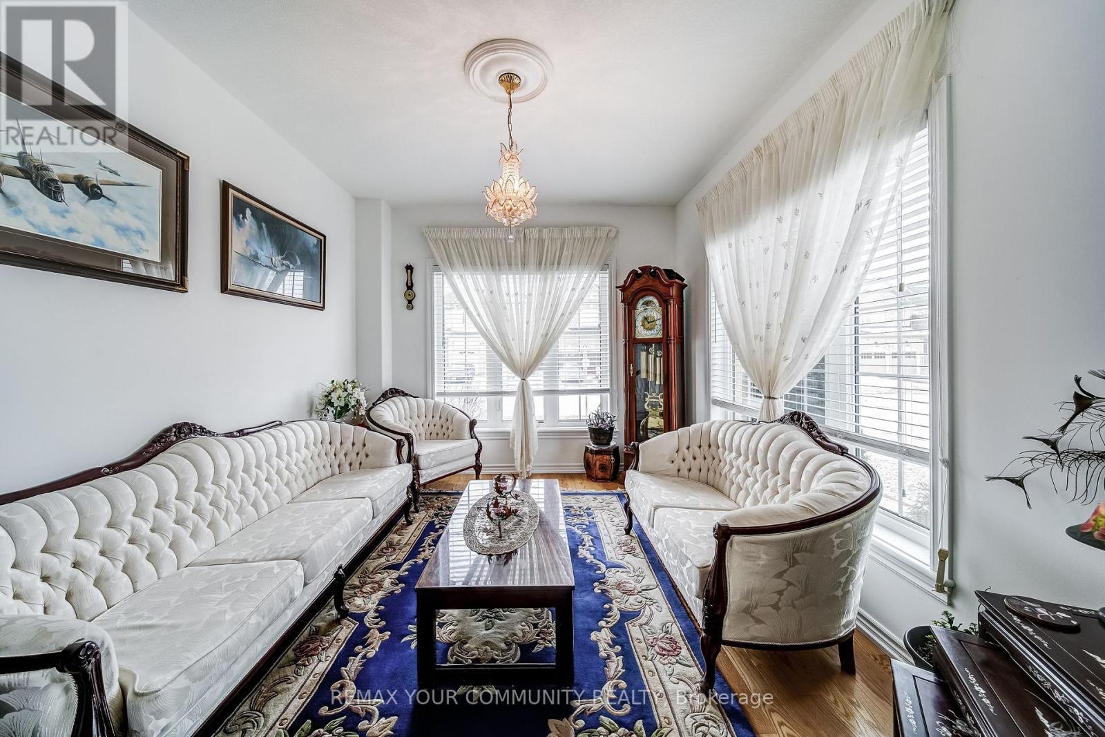 46 Bramsey Street, Georgina, Ontario  L0E 1R0 - Photo 6 - N12910146