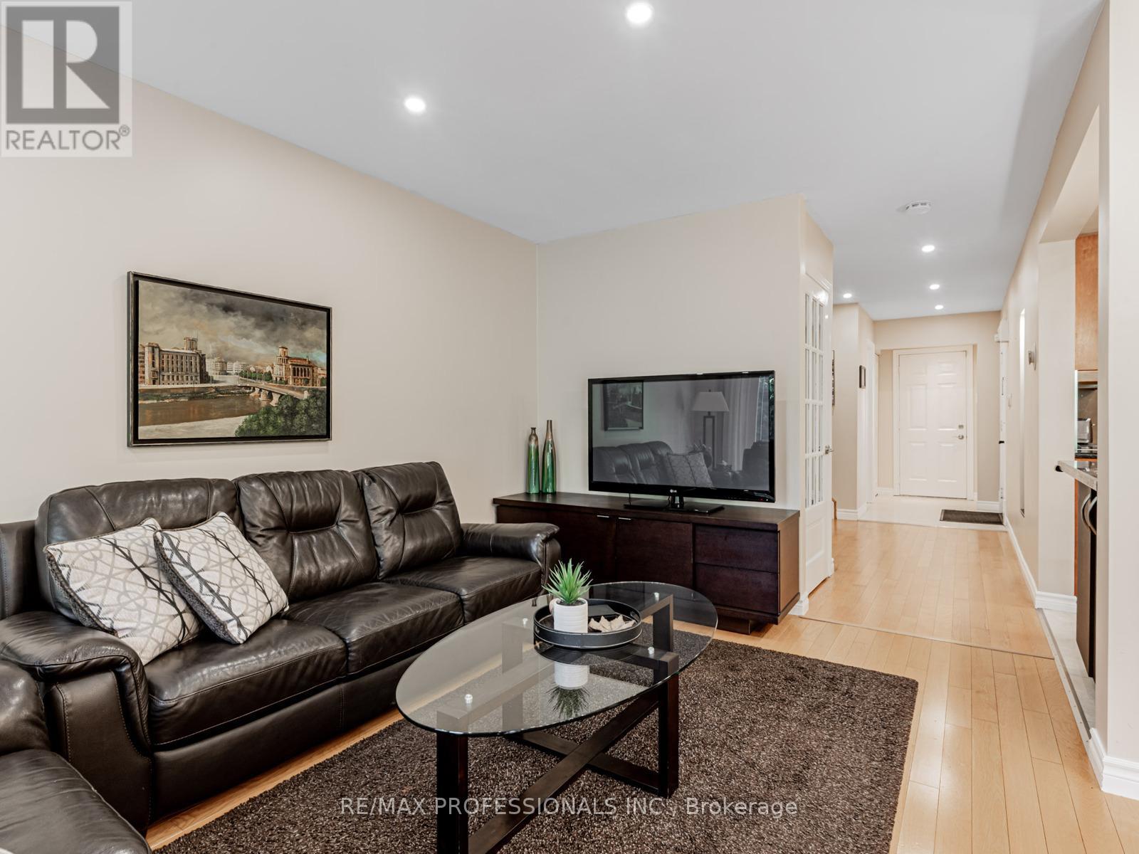 125 Kersey Crescent, Richmond Hill, Ontario  L4C 5X4 - Photo 15 - N12910152