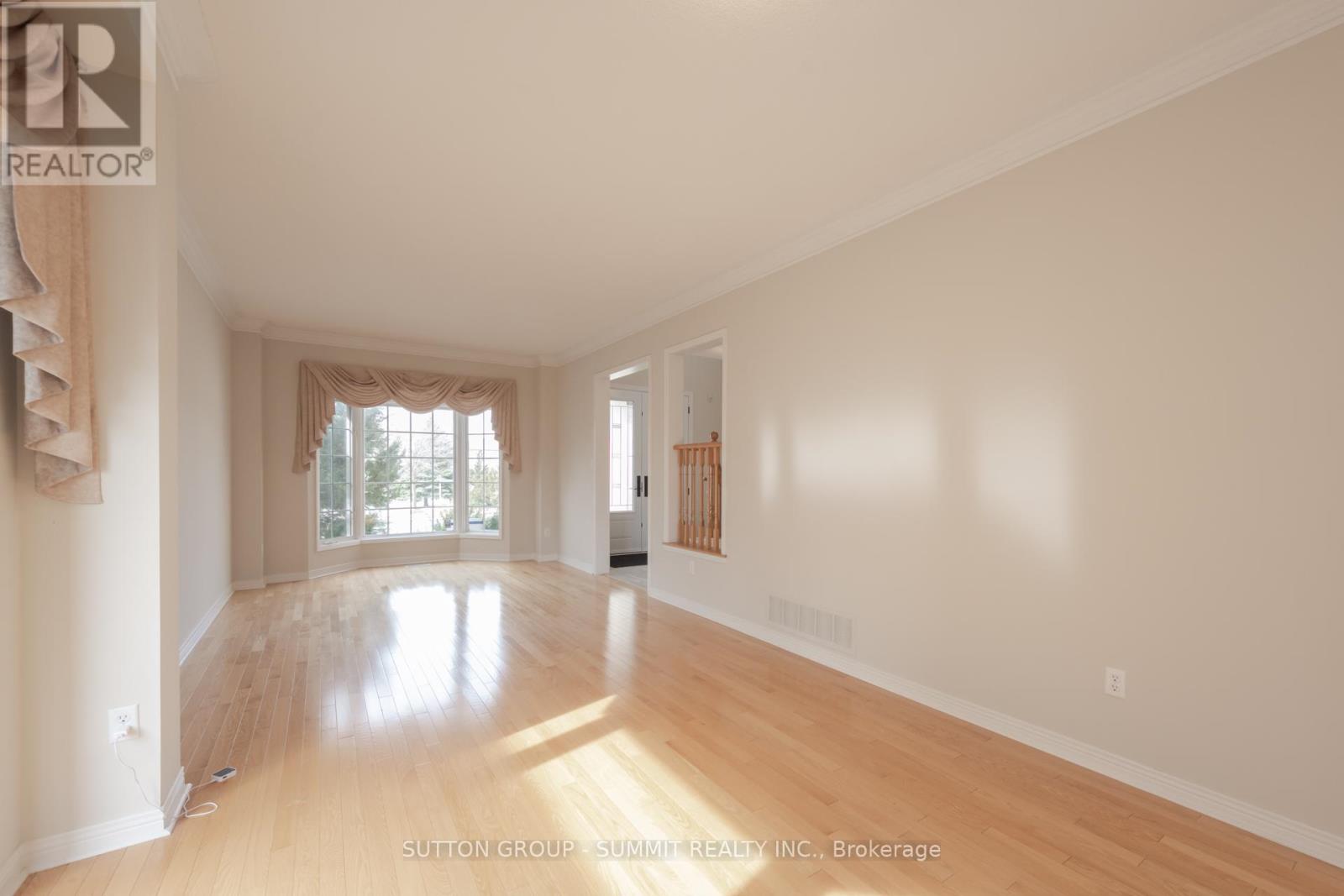 49 Central Park Drive, Markham, Ontario  L3P 7S3 - Photo 10 - N12910156