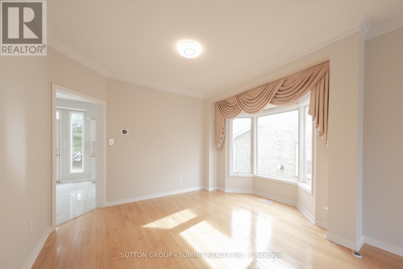 49 Central Park Drive, Markham, Ontario  L3P 7S3 - Photo 11 - N12910156