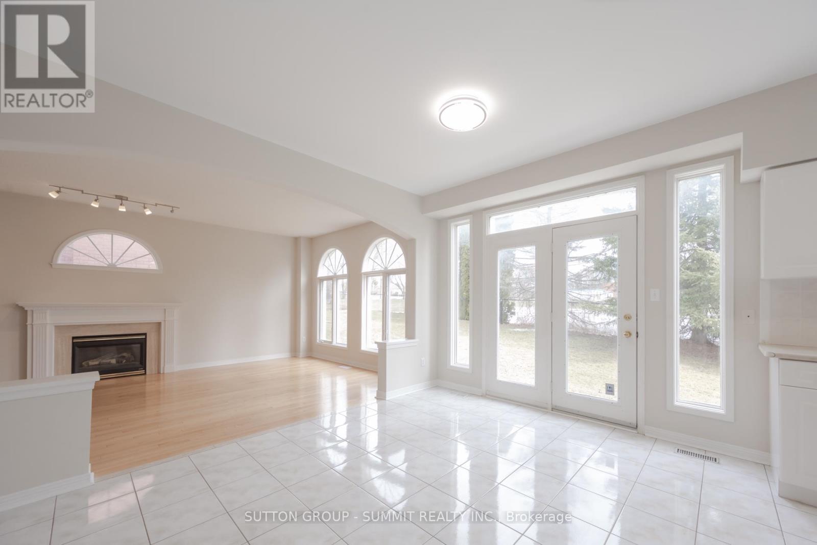 49 Central Park Drive, Markham, Ontario  L3P 7S3 - Photo 12 - N12910156