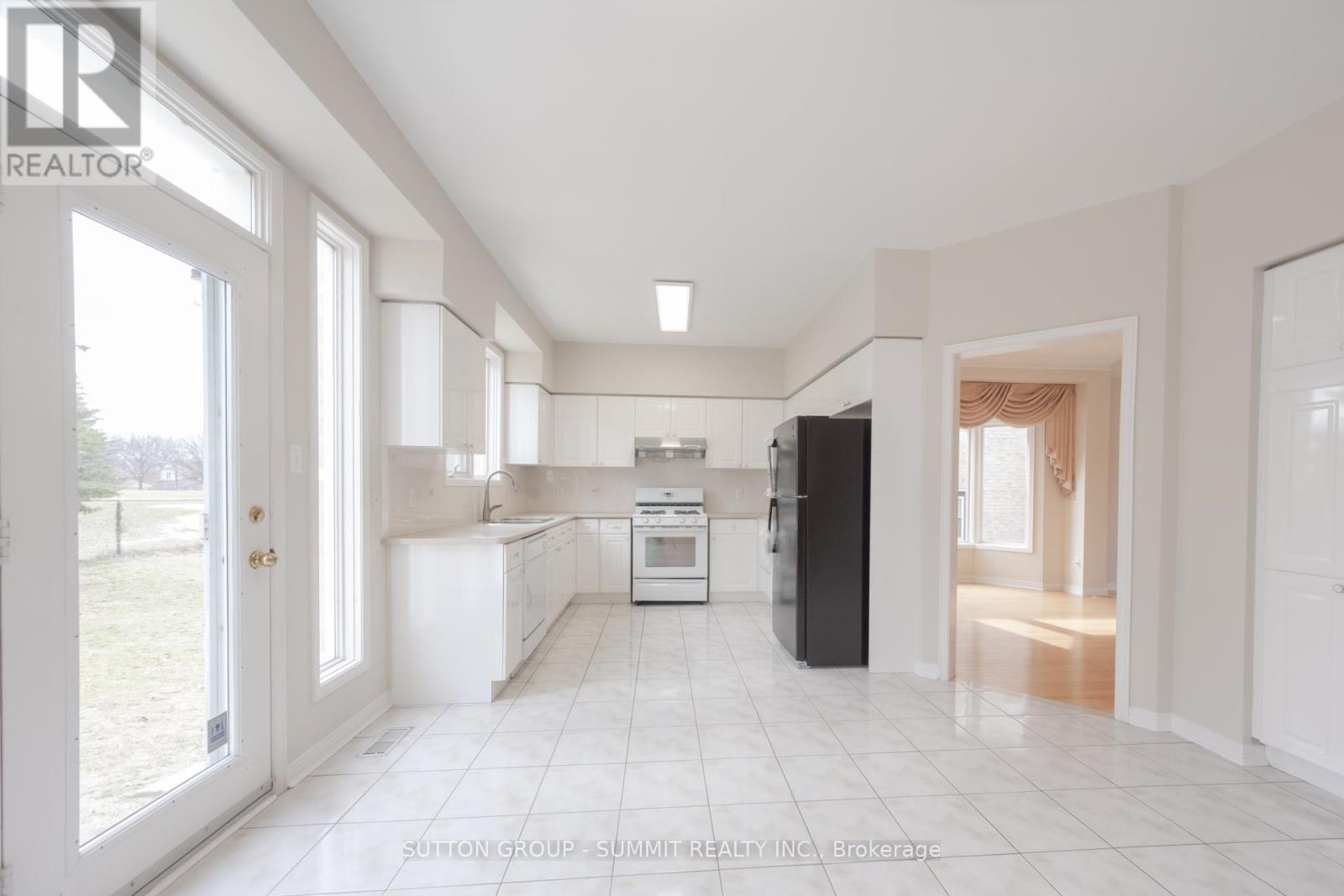 49 Central Park Drive, Markham, Ontario  L3P 7S3 - Photo 15 - N12910156